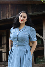 Laden Sie das Bild in den Galerie-Viewer, Kleid Kitty, helles Denim