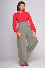 Laden Sie das Bild in den Galerie-Viewer, Bluse Pepper 40s, rot