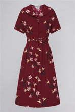 Laden Sie das Bild in den Galerie-Viewer, Kleid Alberta Lillies, Weinrot