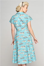 Laden Sie das Bild in den Galerie-Viewer, Liza Brighton Postcard Swing Dress, hellblau