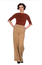 Laden Sie das Bild in den Galerie-Viewer, Hose Adventures Ahead, Sand ,Plus Size