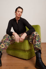 Laden Sie das Bild in den Galerie-Viewer, Bluse Carina, Schwarz