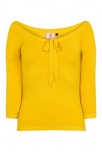 Laden Sie das Bild in den Galerie-Viewer, Feinstrick-Pulli, Pretty Illusion, Senf