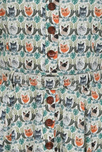 Laden Sie das Bild in den Galerie-Viewer, Swingkleid Bella Purrfect, Weiß-Bunt