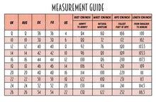 Laden Sie das Bild in den Galerie-Viewer, Swingkleid May Polkadot, Schwarz