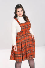 Laden Sie das Bild in den Galerie-Viewer, Latzrock Tawny, Braun, Plus Size