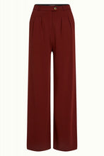 Laden Sie das Bild in den Galerie-Viewer, Bundfaltenhose Fintan Milano, Sandelholz Braun