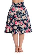 Laden Sie das Bild in den Galerie-Viewer, Swingrock Rose Bloom, Navy