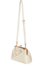 Laden Sie das Bild in den Galerie-Viewer, Tasche Daydream, Creme/ Ivory