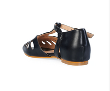 Laden Sie das Bild in den Galerie-Viewer, Retro Sandale Secret Love Flats, Schwarz