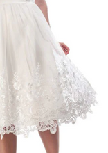 Laden Sie das Bild in den Galerie-Viewer, Brautkleid Alisa,Ivory