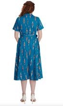 Laden Sie das Bild in den Galerie-Viewer, Swingkleid Regatta Girl, Blau, PLus Size