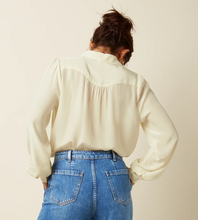Laden Sie das Bild in den Galerie-Viewer, Bluse Carina Sista, Ivory