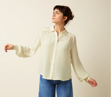 Laden Sie das Bild in den Galerie-Viewer, Bluse Carina Sista, Ivory