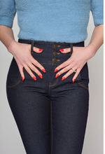 Laden Sie das Bild in den Galerie-Viewer, Jeanshose Rebell Katie, Dunkelblau