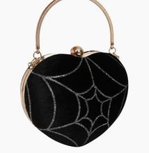 Laden Sie das Bild in den Galerie-Viewer, Handtasche Lou, Herzförmig-Samt, Schwarz