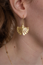 Laden Sie das Bild in den Galerie-Viewer, Ohrringe, The Baroque Fan Earring