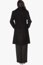 Laden Sie das Bild in den Galerie-Viewer, Vintage Mantel Leopard Lady mit 30% Wolle, Innenfutter in Leo, Schwarz