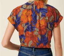 Laden Sie das Bild in den Galerie-Viewer, Vintage-Bluse Stella Maui,Blumenprint, Multi