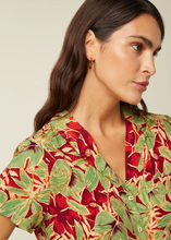 Laden Sie das Bild in den Galerie-Viewer, Bluse Bella Blouse Rico mit Blumenmuster