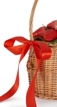 Laden Sie das Bild in den Galerie-Viewer, Korbtasche Dina Strawberry Basket, Natur