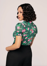 Laden Sie das Bild in den Galerie-Viewer, Bluse Mabel Roses,40's, Grün