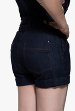 Laden Sie das Bild in den Galerie-Viewer, Denim Overall, Josie, Kurz