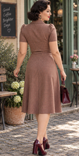 Laden Sie das Bild in den Galerie-Viewer, Swingkleid Rosewood 40's, Altrosa-Braun