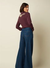 Laden Sie das Bild in den Galerie-Viewer, Bluse Rosetta Embroidery,Western-Stil, Porto Red