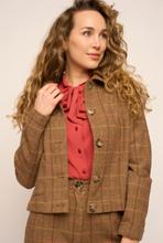 Laden Sie das Bild in den Galerie-Viewer, Cecil Jacket Tartan Tweed Caramel