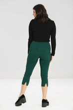 Laden Sie das Bild in den Galerie-Viewer, Caprihose Tina,Grün