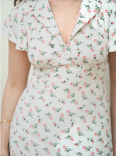 Laden Sie das Bild in den Galerie-Viewer, Kleid Salome Rose, Weiß Plus Size