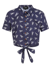 Laden Sie das Bild in den Galerie-Viewer, Knotenbluse Sammy Lobster, navy, Plus Size