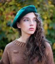 Laden Sie das Bild in den Galerie-Viewer, Baskenmütze, verschiedene Farben