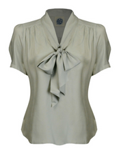Laden Sie das Bild in den Galerie-Viewer, Bluse Pussy Bow, salbei