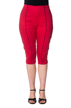 Laden Sie das Bild in den Galerie-Viewer, Caprihose Rockin Red, Rot