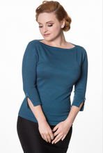 Laden Sie das Bild in den Galerie-Viewer, Feinstrick-Pullover Addicted, Petrolblau