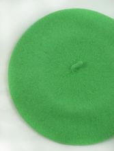 Laden Sie das Bild in den Galerie-Viewer, Baskenmütze, verschiedene Farben