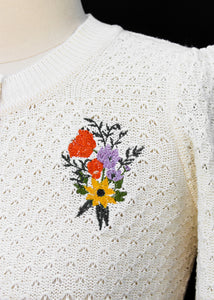 Cardigan Flower Bouquet, Cremeweiss