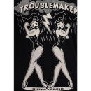 Laden Sie das Bild in den Galerie-Viewer, T-Shirt Troublemaker, Schwarz
