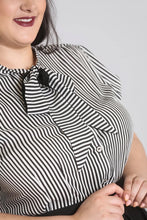 Laden Sie das Bild in den Galerie-Viewer, Bluse Humbug, Schwarz-Weiß-Gestreift, Plus Size
