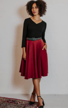 Laden Sie das Bild in den Galerie-Viewer, Tellerrock Circle Skirt, Bordeaux
