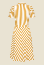 Laden Sie das Bild in den Galerie-Viewer, Swingkleid Revers Tricot, Gesterift, Senf

