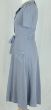 Laden Sie das Bild in den Galerie-Viewer, Kleid Revers Dress  Midi Leinen, Lavendel
