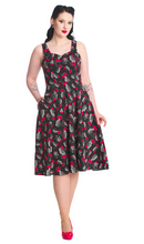 Laden Sie das Bild in den Galerie-Viewer, Swingkleid Black Nashville Sweetheart, Schwarz
