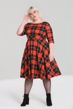 Laden Sie das Bild in den Galerie-Viewer, Swingkleid Clementine, Orange, Plus Size
