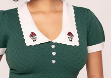 Laden Sie das Bild in den Galerie-Viewer, Strick-Pulli Genevieve Pilz-Stickerei, Flaschengrün
