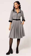 Laden Sie das Bild in den Galerie-Viewer, Swingkleid Teddy ,Houndstooth Schwarz/Weiß
