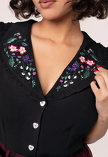 Laden Sie das Bild in den Galerie-Viewer, Vintage Bluse Winnie 40&#39;s mit Blumenstickerei
