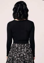 Laden Sie das Bild in den Galerie-Viewer, Cardigan Hollow Skulls, Schwarz, Plus Size
